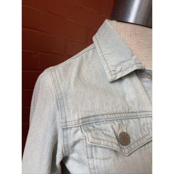 Essential Denim Size S Crop Jean Jacket Light Wash Button Pockets & Side Pockets - Picture 4 of 16
